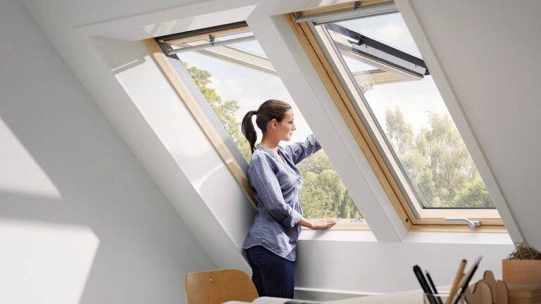 Maximiza la luz natural con cortinas de cristal