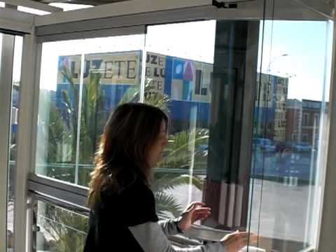 Apertura Completa: Cortinas de Cristal